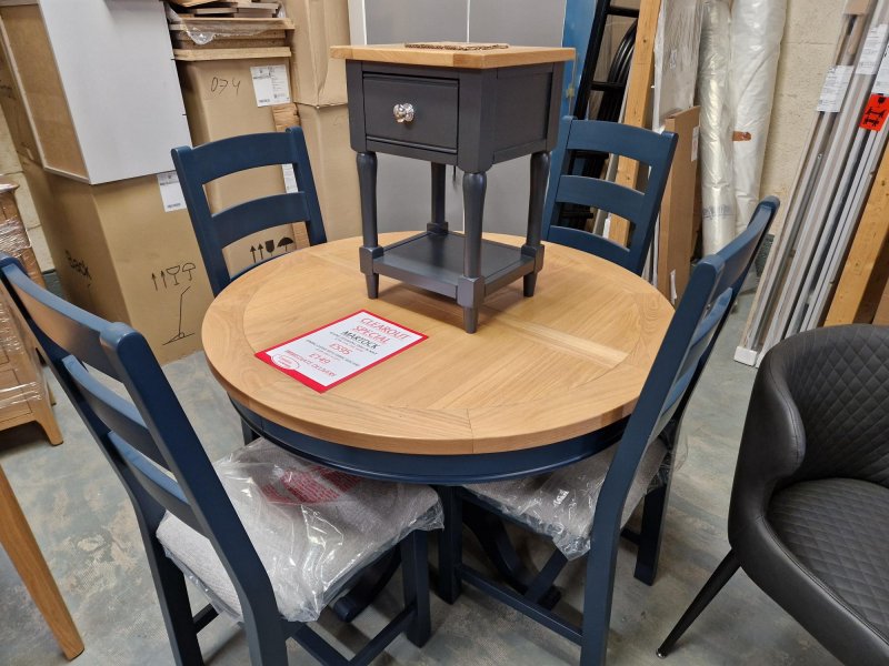 Martock Round Extending Table and 4 Dining Chairs